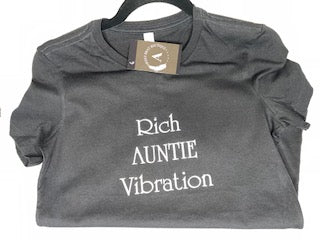 "AUNTIE" Rich Auntie Vibration Tee